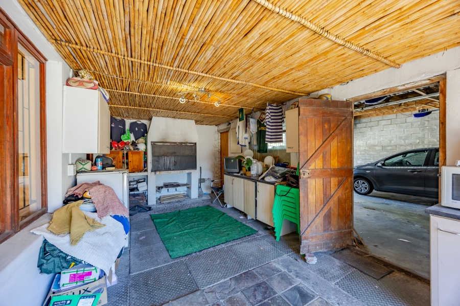 4 Bedroom Property for Sale in Riverton Western Cape